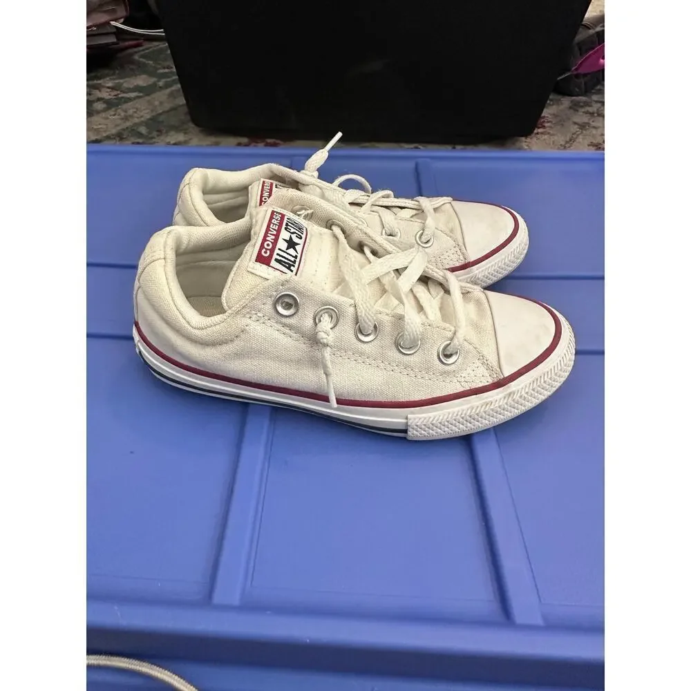 Converse Kid's White Chuck Taylor All Star Low Canvas Trainers Shoes Size 1